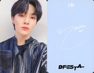 コレクションカード(男性)/｢DICON D’FESTA STRAY KIDS I.N version(韓国版)｣特典フォトカード Stray Kids/I.N(アイエヌ)/裏面水色・印刷サイン入り/「DICON D’FESTA STRAY KIDS I.N version(韓国版)」特典フォトカード