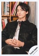生写真(STARTO)/アイドル/Travis Japan Travis Japan/川島如恵留/上半身/「Travis Japan Concert Tour 2024 Road to Authenticity」グッズオフショット/公式生写真