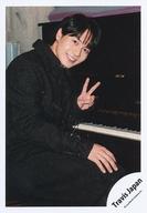 生写真(STARTO)/アイドル/Travis Japan Travis Japan/松田元太/膝上/「Travis Japan Concert Tour 2024 Road to Authenticity」グッズオフショット/公式生写真