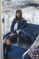 【中古】ポストカード 小林由依(欅坂46)/制服・座り ポストカード 「1st写真集『感情の構図』」 封入特典