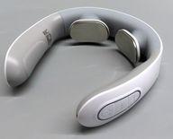 【中古】美容・健康家電 NECK MASSAGER 首リラクゼーション器 (ホワイト) [F6]