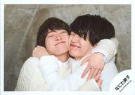 【中古】生写真(STARTO)/アイドル/なにわ男子 なにわ男子/西畑大吾・大橋和也/横型・バストアップ/DIGITAL SINGLE「ありがとう心から / 勇気100%」ジャケ写オフショット/公式生写真