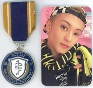 発売日 2022/02/25 メーカー S.M.ENTERTAINMENT 型番 SMMD14997 JAN 8809854940218 備考 商品解説■「SMTOWN LIVE 2022：SMCU EXPRESS＠KWANGYA」の公式グッズです。【商品詳細】付属品：トレーディングカードサイズ：直径約37mm素材：金属、ポリエステル、紙 関連商品はこちらから S.M.ENTERTAINMENT　