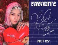 コレクションカード(男性)/CD「The 3rd Album Repackage Favorite」(Poetic Ver.)封入特典フォトカード NCT127/テヨン(TAEYONG)/裏面青・印刷サイン入り/CD「The 3rd Album Repackage Favorite」(Poetic Ver.)封入特典フォトカード