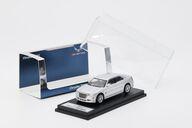 発売日 2026/06/20 メーカー Die Cast Team(ダイキャストチーム) 型番 LL-056-280 JAN 6942833009857 備考 商品解説■Chrysler 300Cを再現した1/64スケールのミニカーです。2004年 Chryslerが発表した高級セダンで、重厚なフロントグリルと堂々としたボディデザインが特徴。圧倒的な存在感で当時のアメリカ車ブームを象徴するモデルとして知られています。【商品詳細】スケール：1/64素材：ダイキャスト、ABS、その他 関連商品はこちらから Die Cast Team(ダイキャストチーム)　