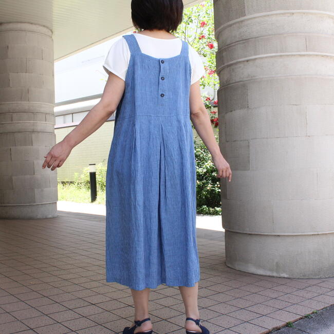麻 リネン サロペットスカート エプロンスカート ロング丈 日本製 ブルー ストライプ レディース ミセス ナチュラル ファッション 40代 50代 60代 春夏 夏 ワンピース ジャンパースカート 大人可愛い ナチュラル系 天然素材 軽い やわらか 涼しい 送料無料 着心地の良い服