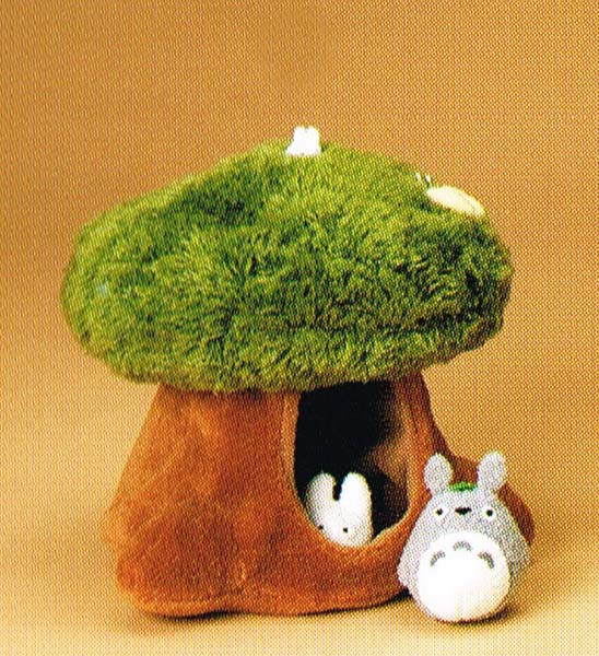 となりのトトロ　ぬいぐるみ　トトロのおうちM　トトロもセットになっております。　〈スタジオジブリグッ ...