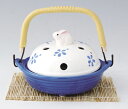夏ものがたり 陶器製 蚊遣器 兎乗り土鍋型 渦巻型の蚊取り線香を中に入れてご使用いただけます! 〈蚊遣り器 蚊やり器 蚊取り線香入れ 蚊取線香入 蚊取り線香置き うさぎのりどなべ 置物 入物 入れ物 通販〉