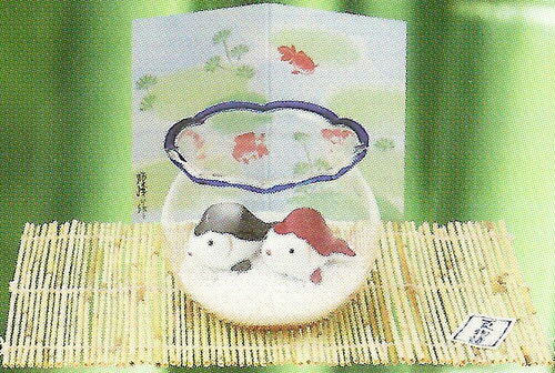 夏ものがたり　涼風金魚鉢　赤黒ペア金魚　〈きんぎょ　キンギョ　陶器の置物　和のインテリア　通販〉