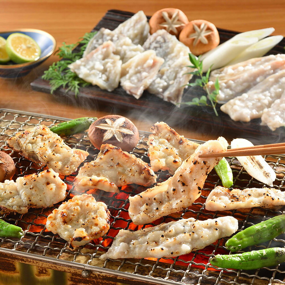 「関とら本店」 とらふく身皮炙りと焼ふく(塩麹たれ) （真ふぐ開き200g、とらふぐすき身75g） / ふく ..