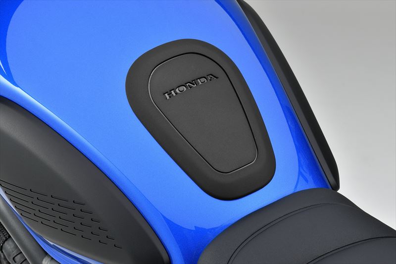『CL500』 純正 PC68 タンクパッド（センター） パーツ HONDA_2輪純正部品 オプション アクセサリー 用品