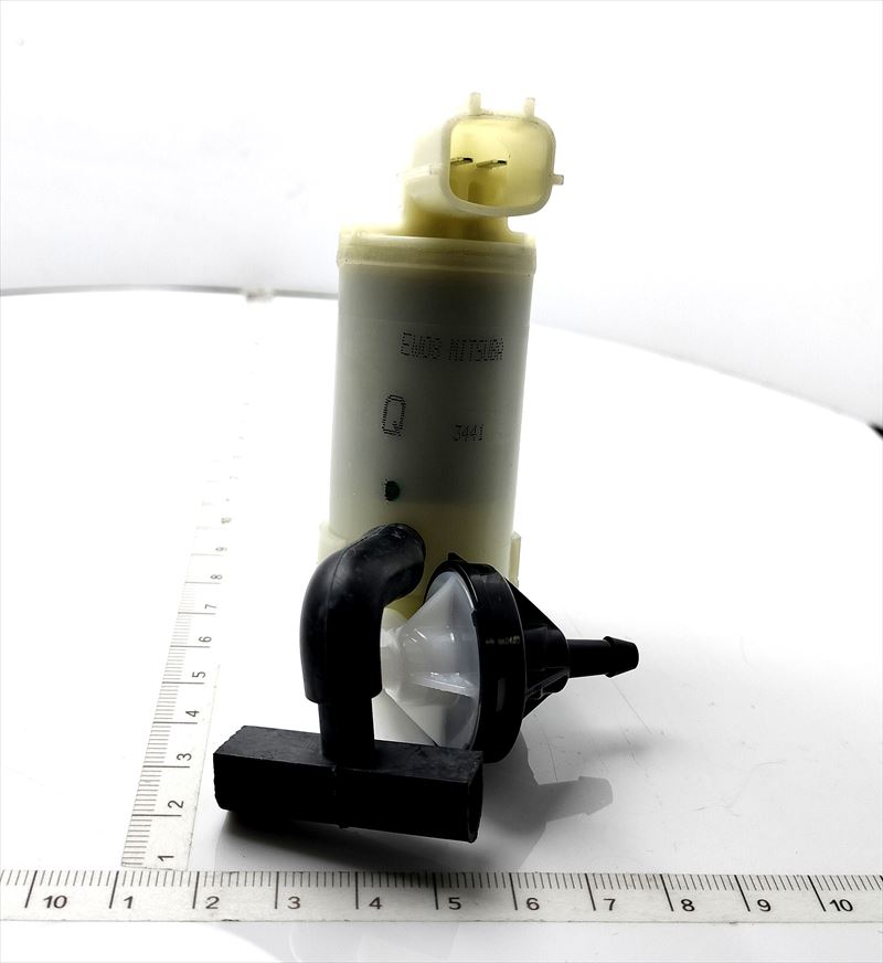 デミオ用 『フロント』ウィンドウォッシャモーターのみ D651-67-482→D65167482A DBA-DE3FS マツダ純正部品