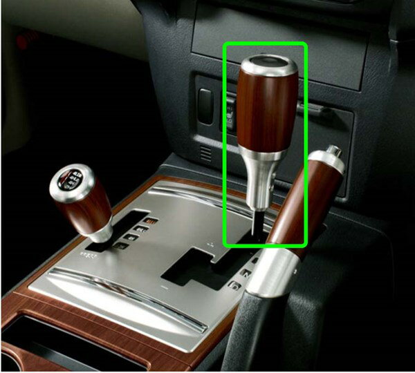 『パジェロ』 純正 V98W V93W ウッドシフトノブ（A/Tシフトノブ） パーツ 三菱純正部品 ウッド カスタ..