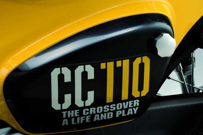 『クロスカブ50cc』 AA06 社外品 サイドカバーノブ パーツ オプション アクセサリー 用品