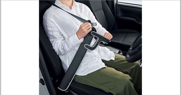 車種名ヴォクシー品名シートベルトパッド取り付けできる年式(重要) 平成29年7月〜令和04年1月型式ZWR80W ZWR80G ZRR80W ZRR80G ZRR80G ZRR85G 詳細シートベルトにシートベルトパッドを装着して使用。パッドに付いているハンドルを引っ張るだけでシートベルトをラクに装着でき、腰まわりを圧迫しません。取り付けに関して取り付けできるグレード全てのグレードに取り付け出来ます取り付け出来るか確認依頼する同じ車種・年式で「別の部品」を確認する同じ車種で「別の年式」を確認する同じメーカーで「別の車種」を確認するこの商品と関連した『別の商品』を確認する※別売りの付属品や消耗部品の有無もご確認いただけます。この商品のQRコードお問合せ お問合せ(Q&A)