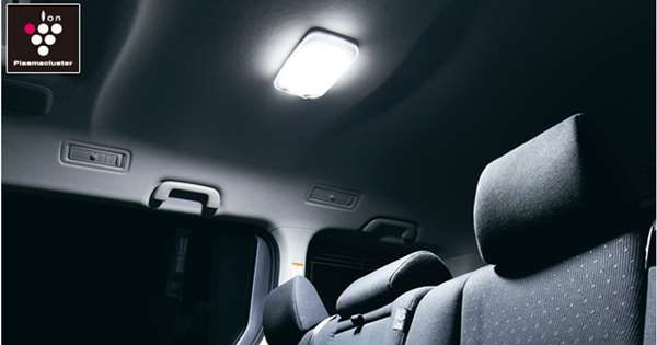 『ヴォクシー』 純正 ZWR80W ZWR80G ZRR80W ZRR80G ZRR80G ZRR85G プラズマクラスター搭載LEDルームランプ パーツ トヨタ純正部品 臭い ウィルス アレルギー オプション アクセサリー 用品