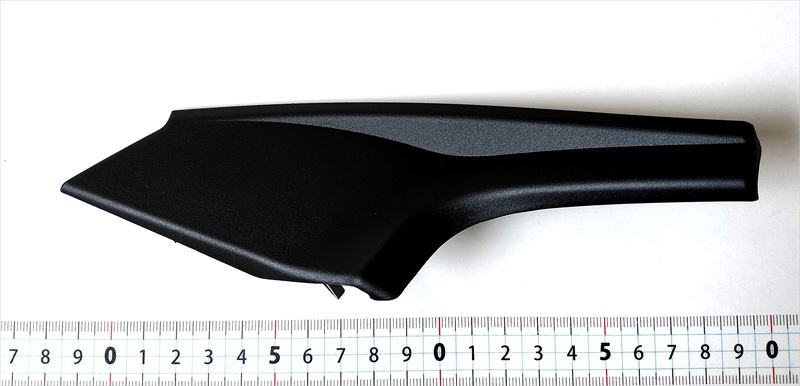 フロントフェンダのトゥーのカウルサイドのシールのNO.2の右側のみ 53445B2051 ムーヴラテ用 ダイハツ純正部品