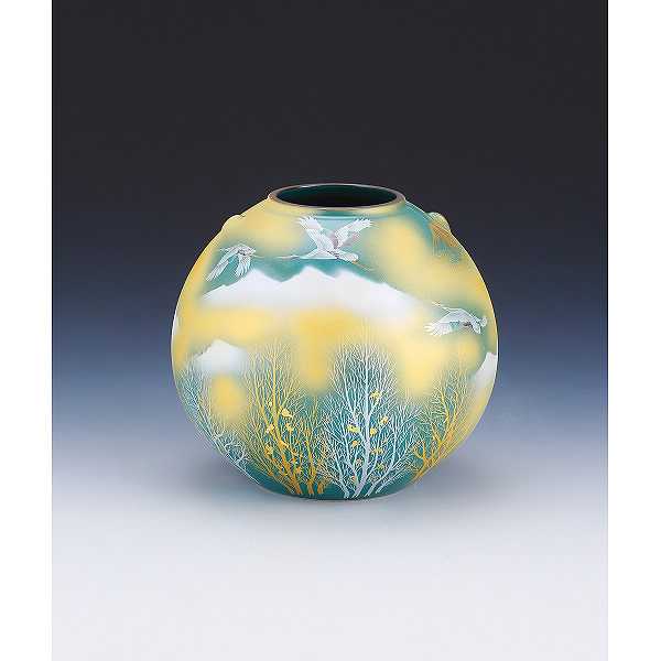 【送料無料】九谷焼 7号耳付花瓶 金箔木立連山に鶴＜130552＞ 花瓶/プレゼント 誕生日祝い 御祝い 出産内祝い 内祝い お返し 快気祝い 新築内祝い 引き出物