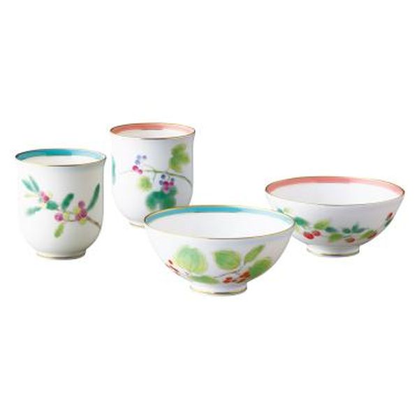 ●商品サイズ・材質：飯碗／径12×H5．5cm・湯呑／径7．5×H8．5cm（230ml）×各2　磁器●箱サイズ：22．5×17×8cm●箱種区分：化粧箱●重量：750g●原産国：日本メーカー希望小売価格はメーカーカタログに基づいて掲載しています。
