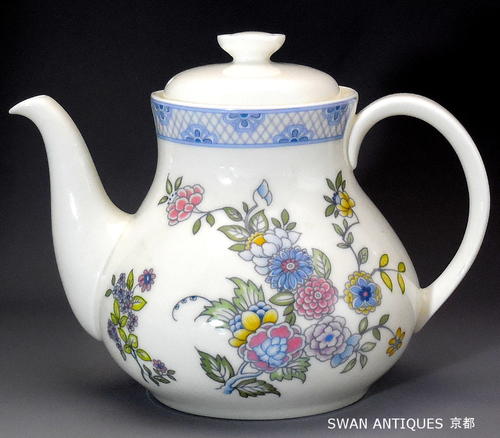 ロイヤルドルトン Royal Doulton　1974年　コニストン ティーポット Lサイズ 未使用 廃版品のサムネイル
