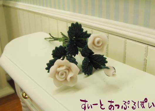 ミニチュア 薔薇のプチブーケ ホワイト IDF001W ミニチュアハウス ドールハウス 用