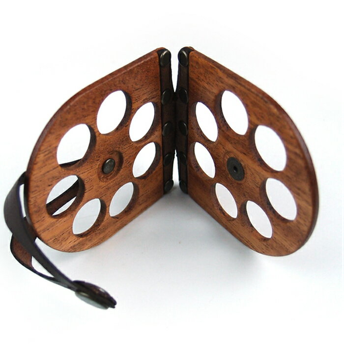 木で作った ハイエイトチョコ専用ケース　木製品 革製品 日本製 ハンドメイド 職人 高級品 日用品 ファッション アクセサリー お菓子ケース ハイエイトチョコ 佐藤銘菓 父の日 母の日 クリスマス 誕生日 進学祝 就職祝 出産祝 結婚祝 新築祝 プレゼント