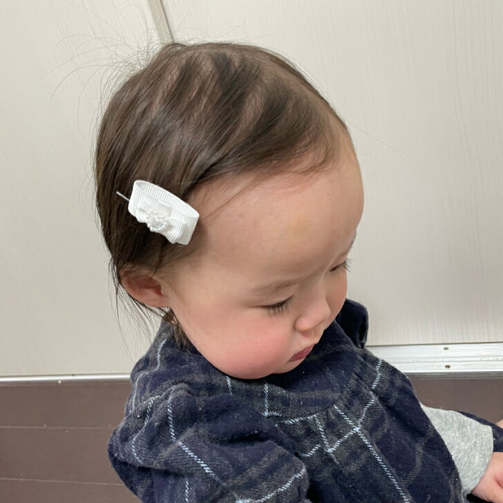 日本製 かわいい 安全 薄毛 新生児 マジックテープ 金属未使用 Bhcm Se22 グログラン ベビー 赤ちゃん バッチンどめ ヘアピン 2コ 白 ホワイト 全品 おしゃれ 髪留め パッチンピン お誕生日 0才 あかちゃん ヘアクリップ 髪飾り ヘアアクセサリー パッチン留め ピンク