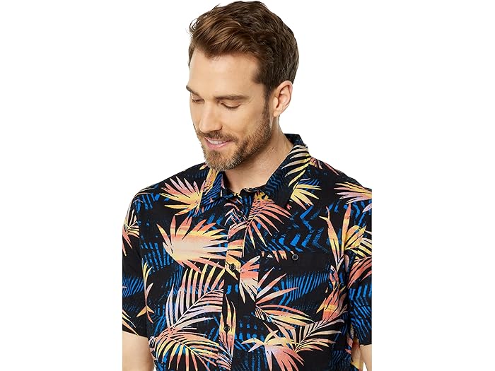 (取寄) クイックシルバー リップド アップ コットン ショート スリーブ ウーブン Quiksilver Ripped Up Cotton Short Sleeve Woven Black Ripped Up