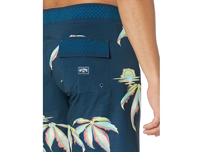 (取寄) ビラボン サンデーズ エアライト 19 ボードショーツ Billabong Sundays Airlite 19" Boardshorts Navy