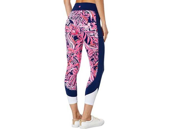 (取寄) リリー ピュリッツァー ミッドライズ ミディ レギングス Lilly Pulitzer Mid-Rise Midi Leggings Low Tide Navy Flirty Fins and Feathers
