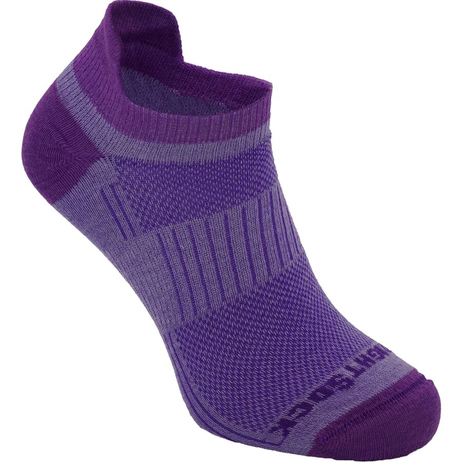 ■商品詳細■ブランドWrightsockライトソック■商品名CoolMesh ll Tab Running Sockクールメッシュ LL タブ ランニング ソック■商品状態新品未使用・並行輸入品■色Purple/Plum■責任あるコレクションリサイクル/再利用■素材[内層] 70% Repreve ポリエステル、26% ナイロン、4% ライクラ、[外層] 71% Repreve ポリエステル、24% ナイロン、5% ライクラ■高さ低い■クッションノン■アクティビティトレイルランニング、ロードランニング、旅行、カジュアル■備考(取寄) ライトソック クールメッシュ LL タブ ランニング ソック Wrightsock CoolMesh ll Tab Running Sock Purple/PlumWrightsock メンズ 靴下 ソックス メンズ レッグウェア ブランド 男性 ファッション 大きいサイズ ビックサイズbc-WSR0007and more...