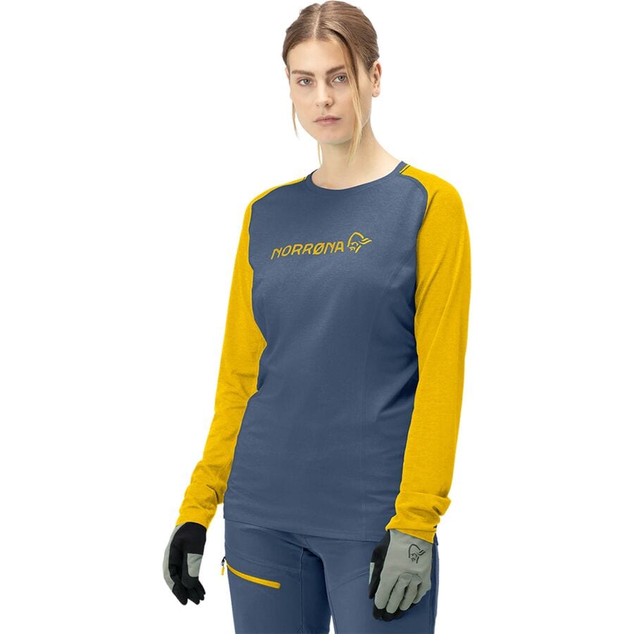 (取寄) ノローナ レディース フィオーロ イコライザー ライトウェイト ロング-スローブ ジャージ - ウィメンズ Norrona women Fjora Equaliser Lightweight Long-Sleeve Jersey - Women's Sulphur/Vintage Indigo