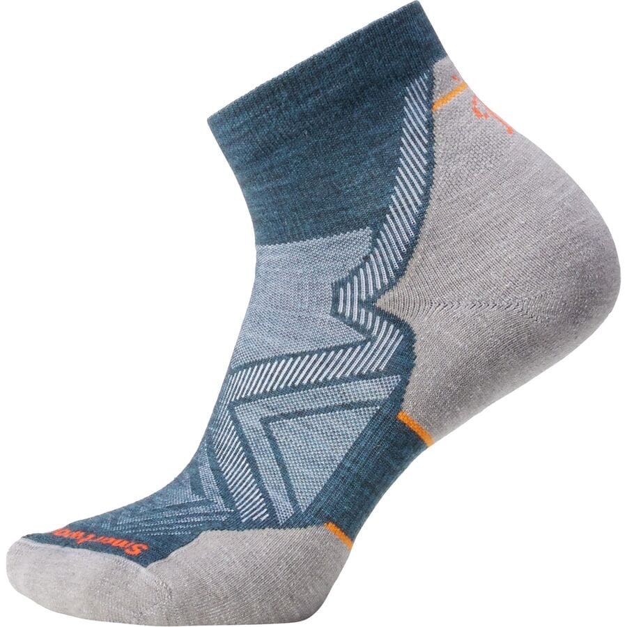 ■商品詳細■ブランドSmartwoolスマートウール■商品名Run Targeted Cushion Ankle Sock - Women'sラン ターゲッティド クッション アンクル ソック - ウィメンズ■商品状態新品未使用・並行輸入品■色Twilight Blue■素材56% メリノウール、41% ナイロン、3% エラスタン■高さ足首 (8.26cm)■Weight光■クッションターゲット（ボール、ヒール）■アクティビティランニング、カジュアル、トレーニング■備考(取寄) スマートウール レディース ラン ターゲッティド クッション アンクル ソック - ウィメンズ Smartwool women Run Targeted Cushion Ankle Sock - Women's Twilight BlueSmartwool レディース 靴下 ソックス レッグウェア ブランド ファッション 女性 大きいサイズ ビックサイズbc-SWLZ8OH