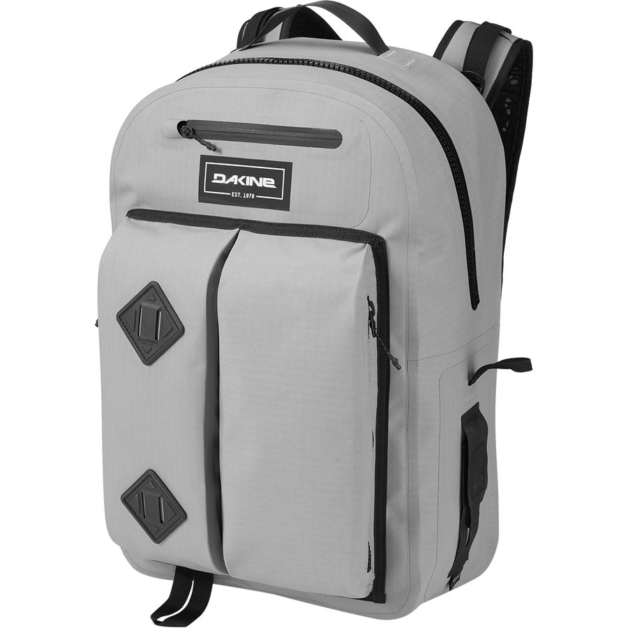 ■商品詳細■ブランドDAKINEダカイン■商品名Cyclone 36L Packサイクロン 36L パック■商品状態新品未使用・並行輸入品■色Griffin■素材305D コーデュラ HP コーティング リップストップ■音量36L (2197 立方インチ)■ショルダーストラップパッド入り■アクセス上■ポケットジッパースタッシュ、ジッパーフロント、メッシュサイド■スケートボードキャリー【サーフボード持ち込み】可■ウェットスーツコンパートメントyes■寸法53.34 x 35.56 x 15.24cm■備考(取寄) ダカイン サイクロン 36L パック DAKINE Cyclone 36L Pack GriffinDAKINE ボードケース サーフィン ボディボード マリンスポーツ バッグ 海bc-DAKZ75N