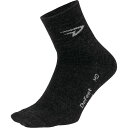 ■商品詳細■ブランドDeFeetデフィート■商品名Wooleator Wool Blend 3in Sockウールイーター ウール ブレンド 3インチ ソック■商品状態新品未使用・並行輸入品■色Charcoal■素材メリノウール 61%、ナイロン 37%、ライクラ 2%■高さ7.62cm■Weight中量■備考(取寄) デフィート ウールイーター ウール ブレンド 3インチ ソック DeFeet Wooleator Wool Blend 3in Sock CharcoalDeFeet メンズ ソックス 靴下 レッグウェア 自転車 サイクリング ブランド 男性 カジュアル ファッション 大きいサイズ ビックサイズbc-DFTB00V