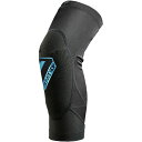 (取寄) 7プロテクション トランジション ニー ガーズ 7 Protection Transition Knee Guards Black(4)
