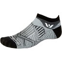 (取寄) スウィフトウィック アスパイヤー ノー ショー タブ ソック Swiftwick Aspire No Show Tab Sock Geo Black/...