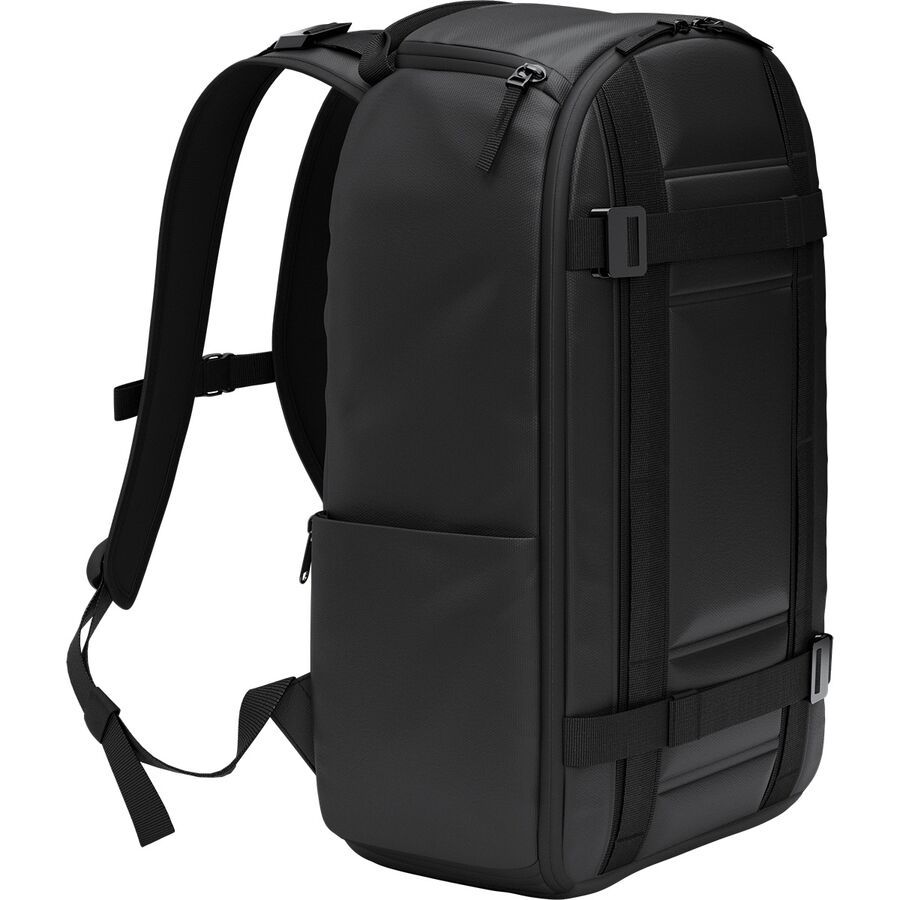 (���) Db ���С��� 26L �Хå��ѥå� Db Ramverk 26L Backpack Black Out