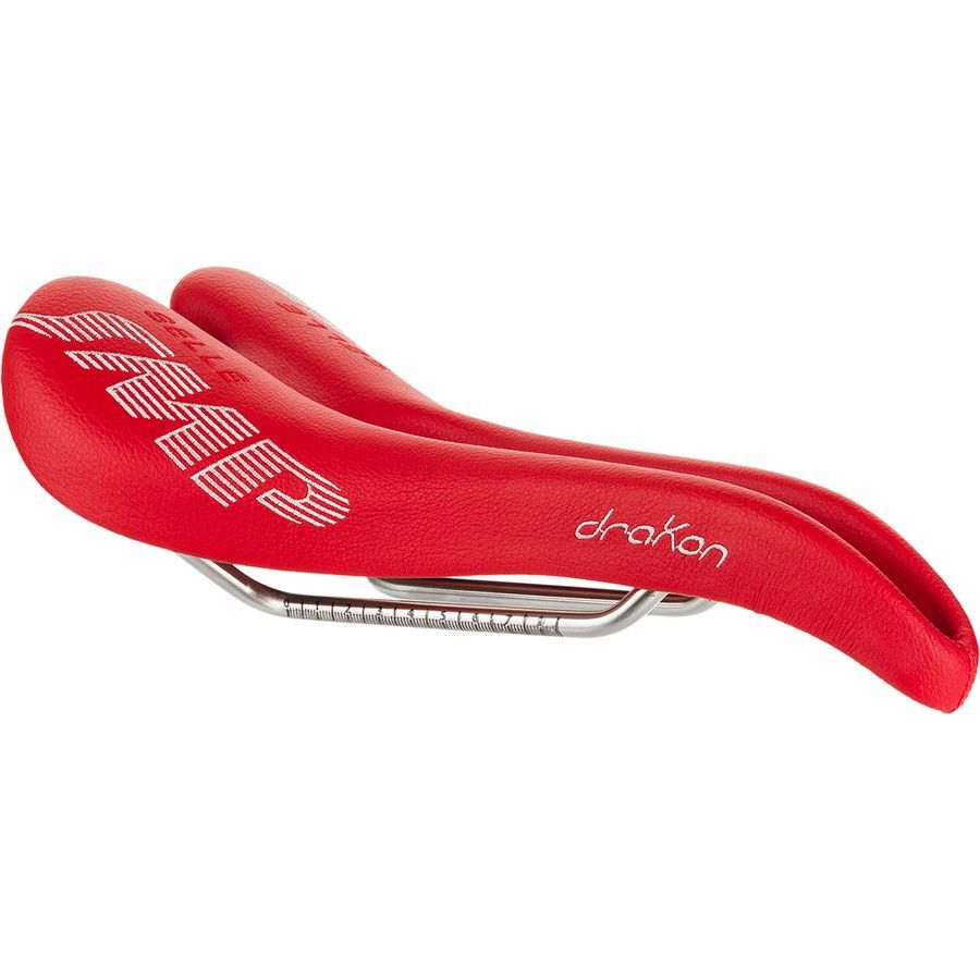 ■商品詳細■ブランドSelle SMPセラSMP■商品名Drakon Saddleドラコン サドル■商品状態新品・並行輸入品■色Red■レールズステンレス鋼■貝殻ナイロン カーボン強化■カバー[黒]レザー、[色]マイクロファイバー■シートの長さ276mm■シート幅139mm■表示重量11.1オンス (315g)■備考(取寄) セラSMP ドラコン サドル Selle SMP Drakon Saddle RedSelle SMP サドル 自転車用 パーツ スポーツ 自転車 サイクリングbc-SLL000Z