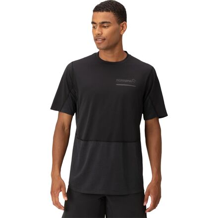 (取寄) ノローナ メンズ センジャ イコライザー ライトウェイト T-シャツ - メンズ Norrona men Senja Equaliser Lightweight T-Shirt - Men's Caviar
