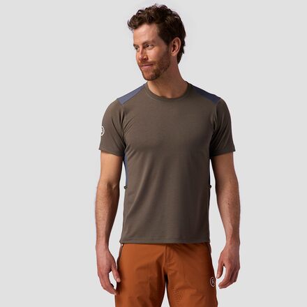 (取寄) バックカントリー メンズ スリックロック ドライリリース テック T-シャツ - メンズ Backcountry men Slickrock Drirelease Tech T-Shirt - Men's Kalamata/Turbulence