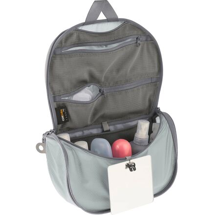 (取寄) シートゥサミット ハンギング トイレタリー バッグ - ラージ Sea To Summit Hanging Toiletry Bag - Large High Rise
