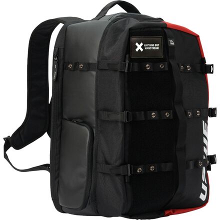 Rakuten - (取寄) ユースウィー バディ 40L アスリート ギア バックパック USWE Buddy 40L Athlete Gear Backpack Black/Red