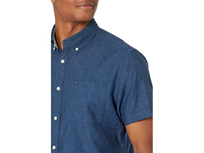 (取寄)トミー ヒルフィガー メンズ リネン ショート スリーブ ボタンダウン シャツ イン カスタム フィット Tommy Hilfiger Men's Linen Short Sleeve Button-Down Shirt in Custom Fit Sky Captain
