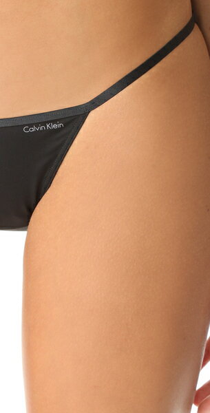 (取寄)Calvin Klein Underwear Women's Sleek String Bikini Panties カルバンクライン アンダーウェア レディース スリーク ストリング ビキニ パンティ Black