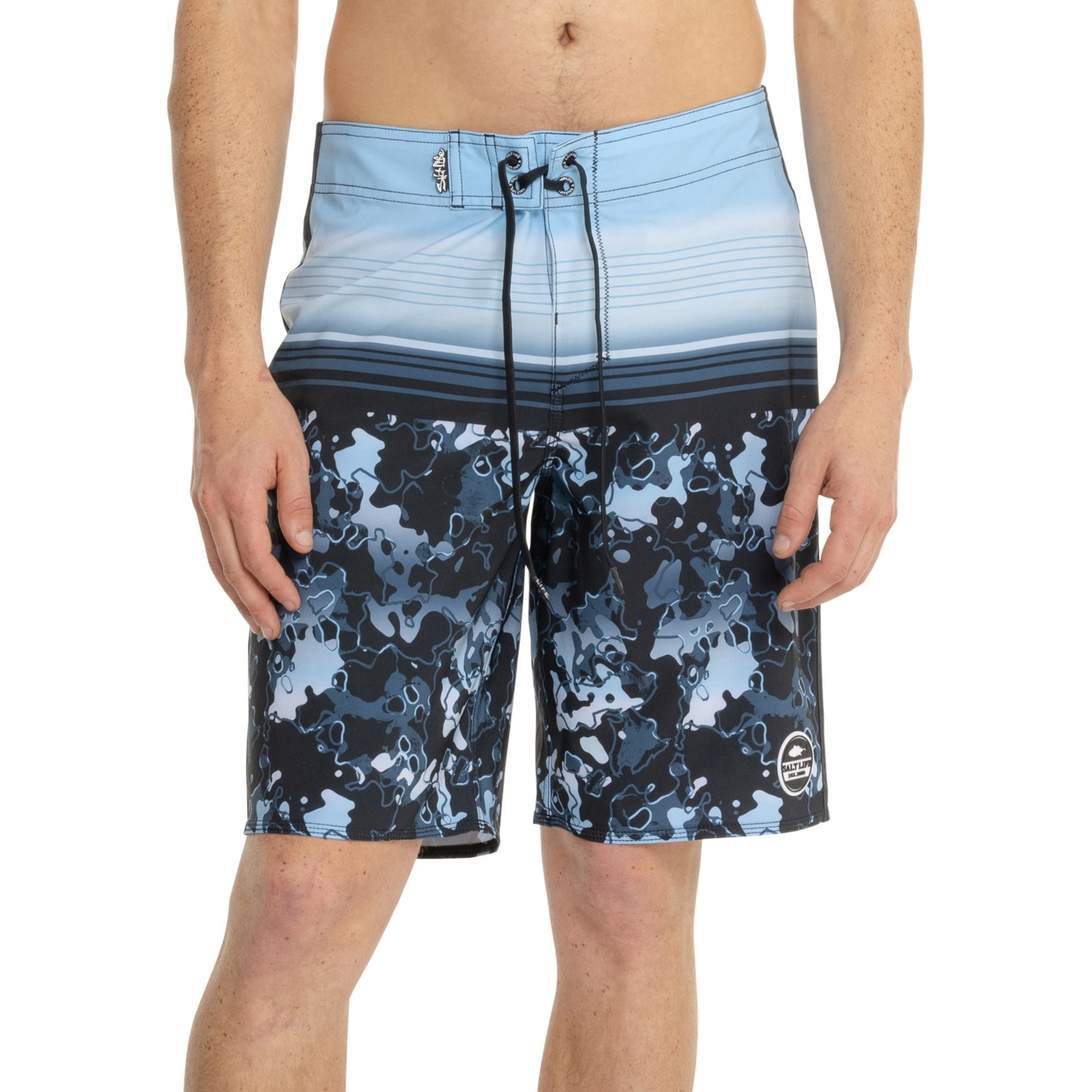 ■商品詳細■ブランドSALT LIFEソルトライフ■商品名Liquid Depth Boardshorts リキッド デプス ボードショーツ■商品状態新品・並行輸入品■色Black2枚目以降は参考画像となります。詳細滑らかなストレッチ織物-軽量、通気性、速乾性-タッチ ファスナー フラップ クロージャー付きバック ポケット-ベトナム製■備考(取寄) ソルトライフ リキッド デプス ボードショーツ SALT LIFE Liquid Depth Boardshorts BlackSALT LIFE メンズ 水着 スイムウェア ブランド カジュアル ファッション 男性 大きいサイズ ビックサイズsi-6cvdg