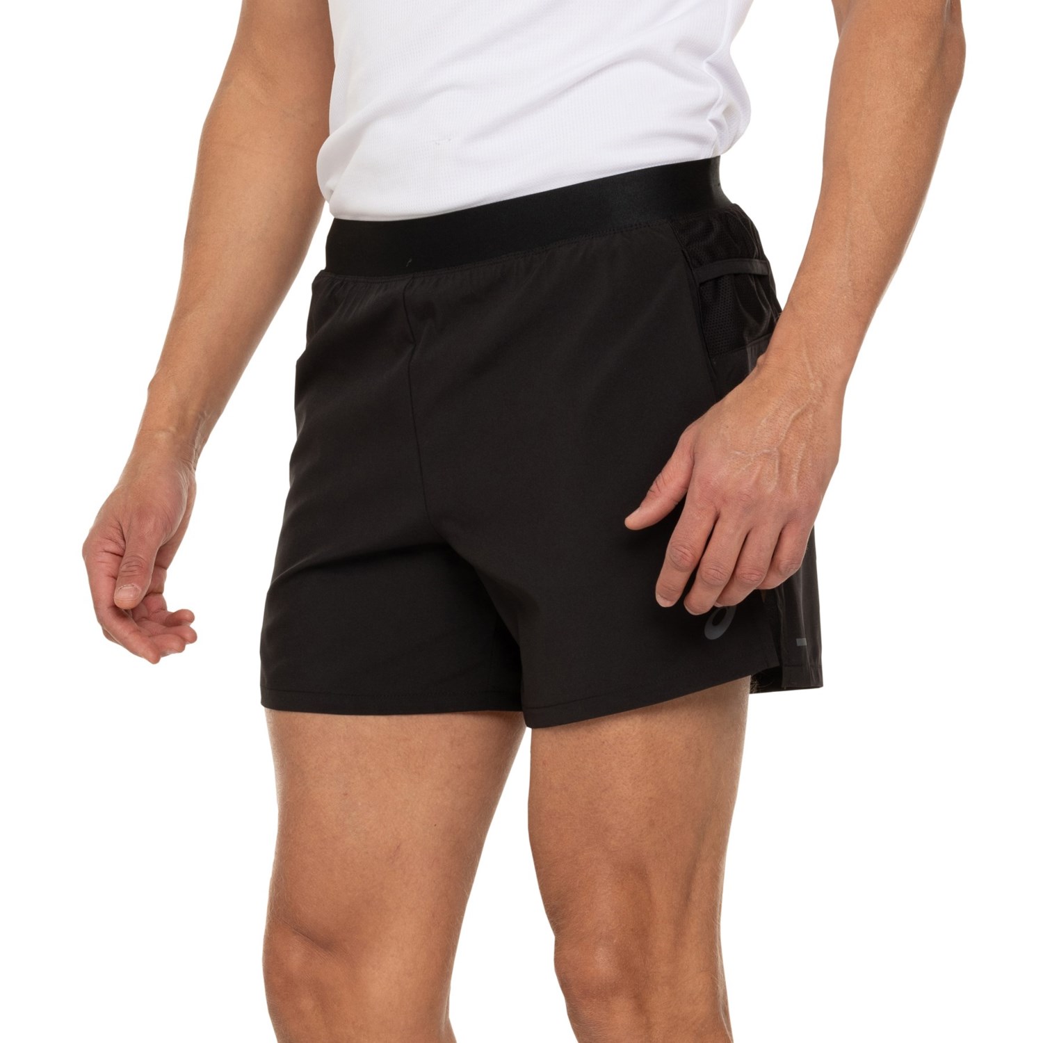 ■商品詳細■ブランドASICSアシックス■商品名Woven Core Running Shorts - 5” ウーブン コア ランニング ショーツ - 5インチ■商品状態新品未使用・並行輸入品■色Black/Havana Red2枚目以降は参考画像となります。詳細吸湿発散性と速乾性-軽量で通気性-内側にドローストリングが付いたフラットな伸縮性のあるウエストバンド-ハンドポケット-メッシュバックポケット-サイドスリット-ベトナム製■備考(取寄) アシックス ウーブン コア ランニング ショーツ - 5インチ ASICS Woven Core Running Shorts - 5” Black/Havana RedASICS メンズ ハーフパンツ ショートパンツ ズボン アウトドア ブランド カジュアル 男性 大きいサイズ ビックサイズsi-3wfxv