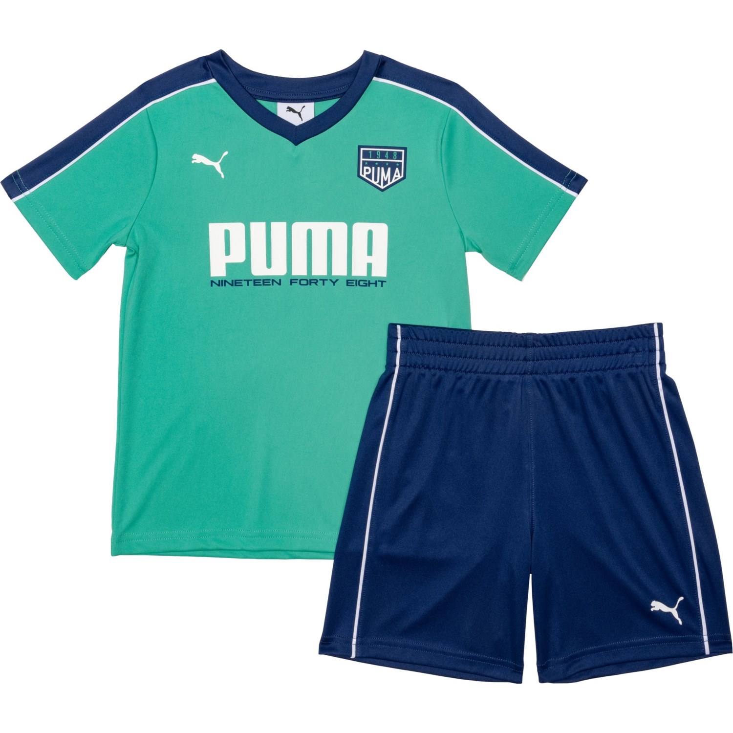 ■商品詳細■ブランドPumaプーマ■商品名Little Boys T-Shirt and Shorts Set - Short Sleeveプーマ リトル ボーイズ T-シャツ アンド ショーツ セット - ショート スリーブ■商品状態新品・並行輸入品■色Vibrant Green2枚目以降は参考画像となります。詳細シャツ:-Vネック-ショーツ:-軽量で通気性のあるポリエステル生地-伸縮性のあるウエストバンド-コントラストトリム-左裾にロゴアクセント-ベトナム製-半袖■備考(取寄) プーマ キッズ プーマ リトル ボーイズ T-シャツ アンド ショーツ セット - ショート スリーブ Puma kids Little Boys T-Shirt and Shorts Set - Short Sleeve Vibrant GreenPuma キッズ 上下セット セットアップ ボーイズ ジュニア ジャージ パンツ トップス スポーツ ブランド 大きいサイズ ビックサイズsi-9DPUF
