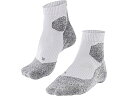 (取寄) ファルケ レディース RU トレイル スニーカー ランニング ソックス Falke women Falke RU Trail Sneaker Running Socks White/Mix