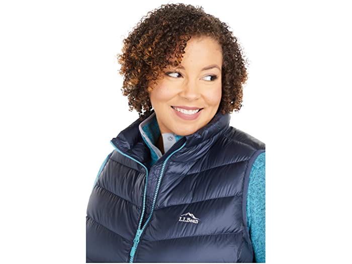 (取寄) エルエルビーン レディース プラス サイズ ウルトラライト 850 ダウン ベスト L.L.Bean women Plus Size Ultralight 850 Down Vest Carbon Navy